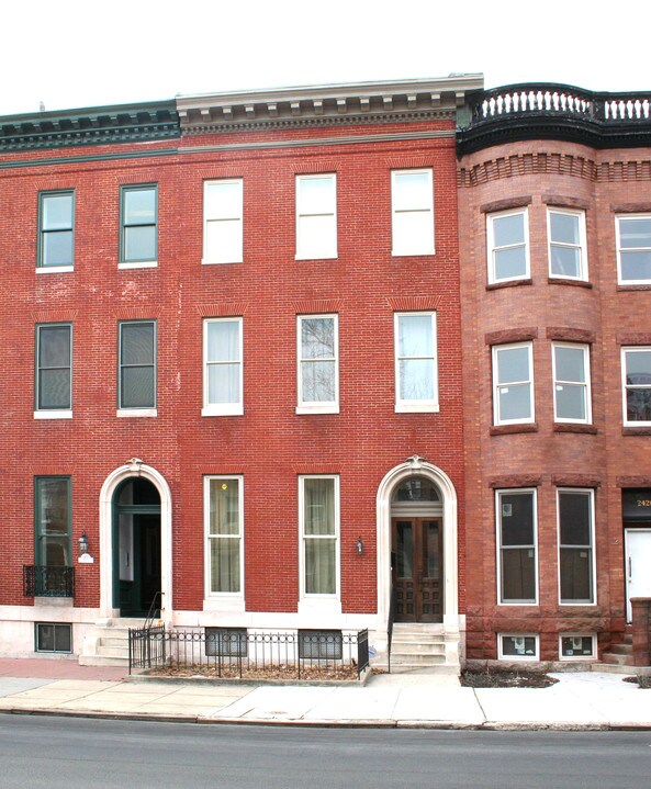 2424 Madison Ave in Baltimore, MD - Building Photo