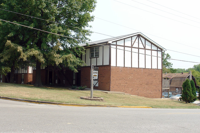 426 S Bosse Ave in Evansville, IN - Foto de edificio - Building Photo