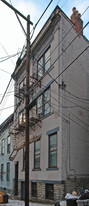 17 W Hollister St Apartments