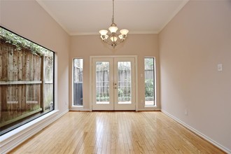 1721 Potomac Dr in Houston, TX - Building Photo - Building Photo