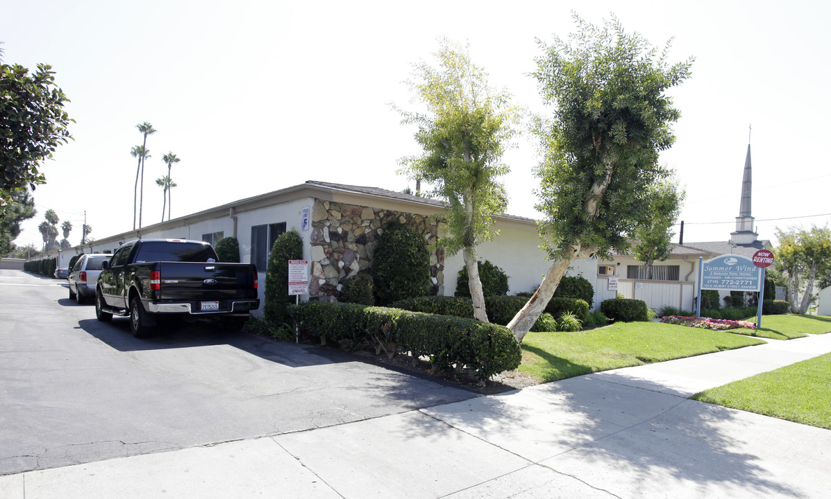 Summer Wind Apartments in Anaheim, CA - Foto de edificio