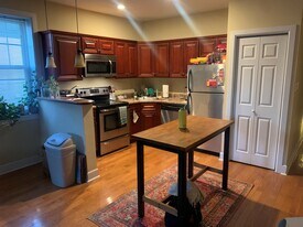 1714 Reed St, Unit B in Philadelphia, PA - Building Photo