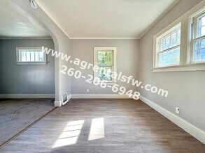 407 W Branning Ave in Fort Wayne, IN - Building Photo - Building Photo