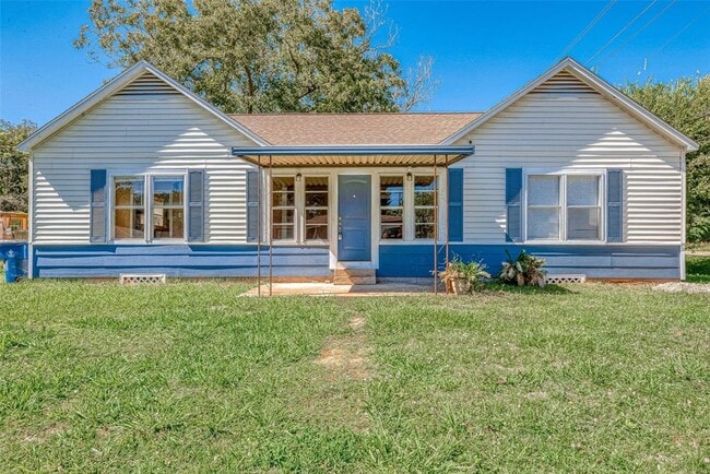 property at 138 N Mattson St