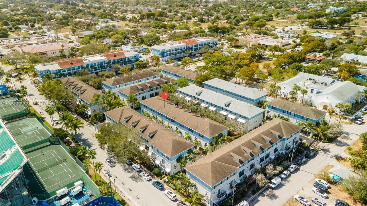 71 Atlantic Grove Way in Delray Beach, FL - Building Photo