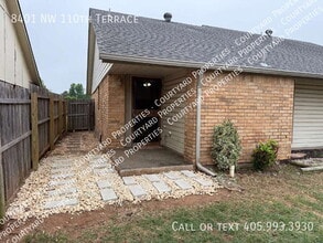 8401 NW 110th Terrace in Oklahoma City, OK - Building Photo - Building Photo