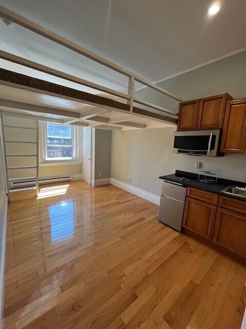 507 Beacon St, Unit 7 in Boston, MA - Building Photo