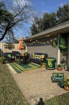 2011 S 8th St in Waco, TX - Building Photo