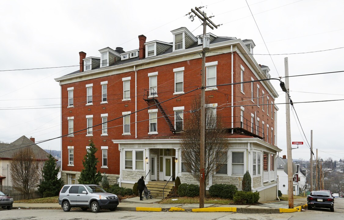 395 Donnan Ave in Washington, PA - Foto de edificio