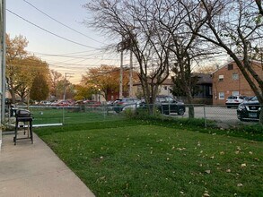4915 Hull St in Skokie, IL - Building Photo - Building Photo