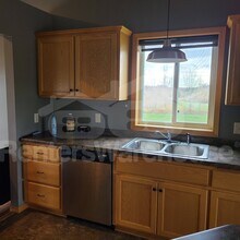 1009 4th Ave SE in Freeport, MN - Building Photo - Building Photo