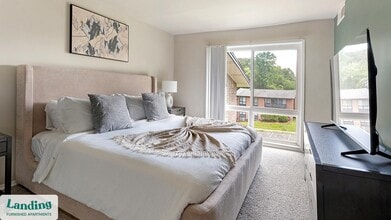 6220 Springhill Dr, Unit 6144-302 in Greenbelt, MD - Foto de edificio - Building Photo