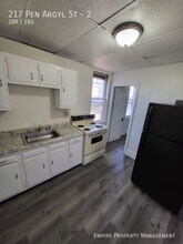 217 Pen Argyl St, Unit 2 in Pen Argyl, PA - Building Photo - Building Photo