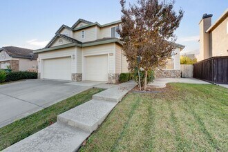 9538 Fox Wind Ct in Elk Grove, CA - Building Photo - Building Photo