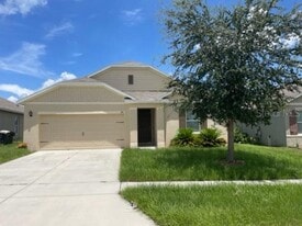 390 Honey Bell Rd in Winter Haven, FL - Building Photo