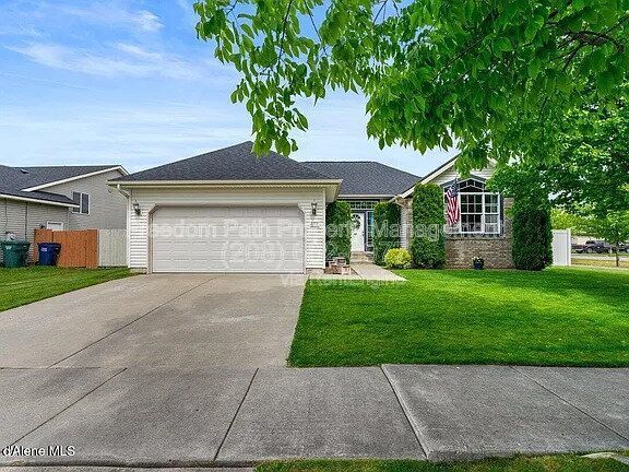 2777 W Apperson Dr in Coeur d'Alene, ID - Building Photo - Building Photo