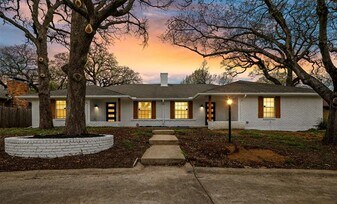 3524 Shady Valley Dr in Pantego, TX - Building Photo