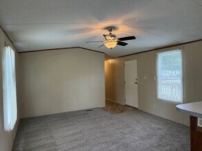 113 Barbour Rd in Hubert, NC - Building Photo - Building Photo