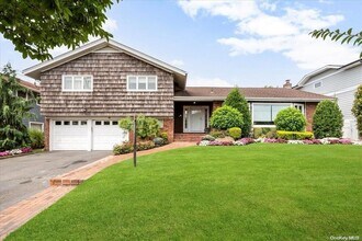 131 Bayside Dr in Atlantic Beach, NY - Building Photo - Building Photo