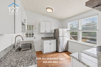 2461 Rivermont Ave in Lynchburg, VA - Foto de edificio - Building Photo