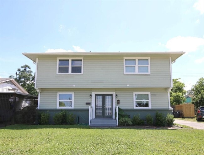 property at 3412 Blodgett St