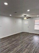 2012 Water St in Bastrop, TX - Building Photo - Building Photo