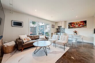 3926 Roseland St in Houston, TX - Building Photo - Building Photo