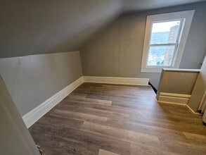 1123 Amanda St in Pittsburgh, PA - Building Photo - Building Photo