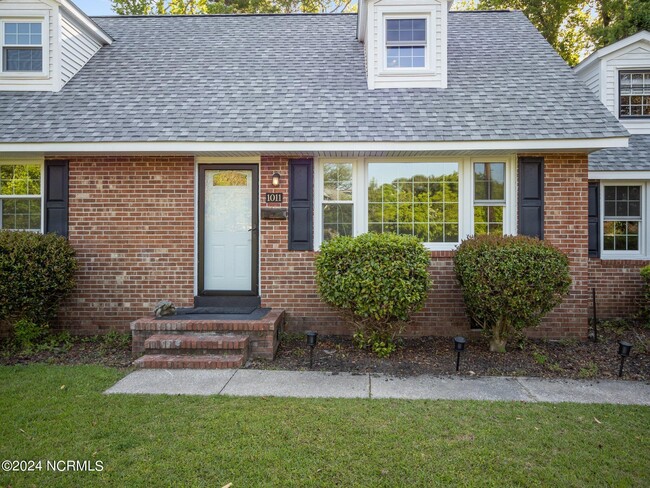 1011 Daniel Pl in Jacksonville, NC - Building Photo - Building Photo