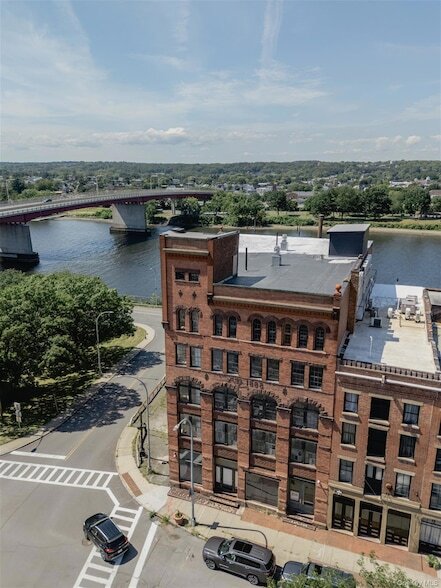 155 S River St, Unit 3B in Troy, NY - Foto de edificio