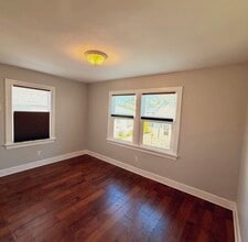 620 15th St N, Unit UpperUnit in St. Petersburg, FL - Foto de edificio - Building Photo