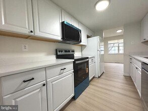 7734 Trevino Ln in Falls Church, VA - Building Photo - Building Photo