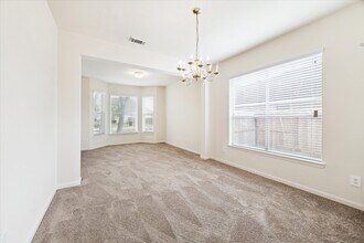 15027 Moss Bridge Ln in Sugar Land, TX - Foto de edificio - Building Photo