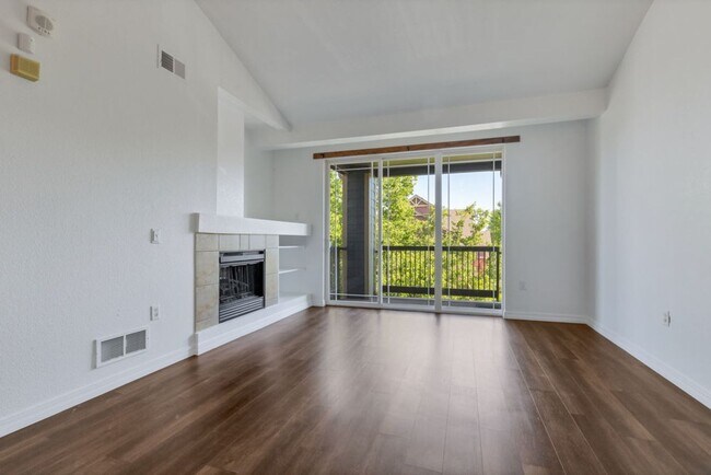 804 Summer Hawk Dr in Longmont, CO - Building Photo - Building Photo