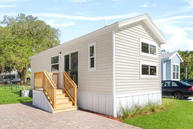 property at 7250 FL-44