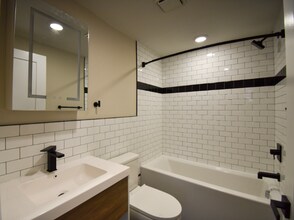 1030 N 48th St in Philadelphia, PA - Foto de edificio - Building Photo