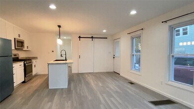 470 W 2nd St in Elmira, NY - Building Photo - Building Photo