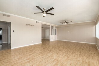 353 E Thomas Rd in Phoenix, AZ - Foto de edificio - Building Photo