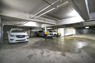 5320 Avenue Bourret in Montréal, QC - Building Photo - Building Photo
