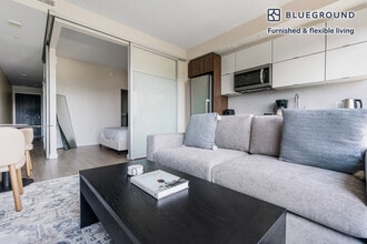 301 M St SW in Washington, DC - Foto de edificio - Building Photo