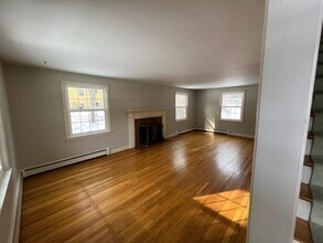 6 Conestoga Rd in Lexington, MA - Building Photo - Building Photo