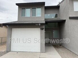 405 Anna Cir in Bullhead City, AZ - Building Photo