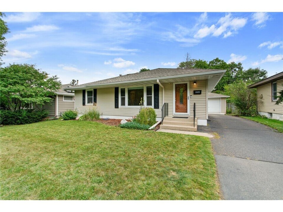 1605 Pennsylvania Ave S in Minneapolis, MN - Building Photo