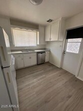 1222 E McLellan Blvd in Phoenix, AZ - Building Photo - Building Photo