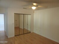 4050 Linwood Dr photo'