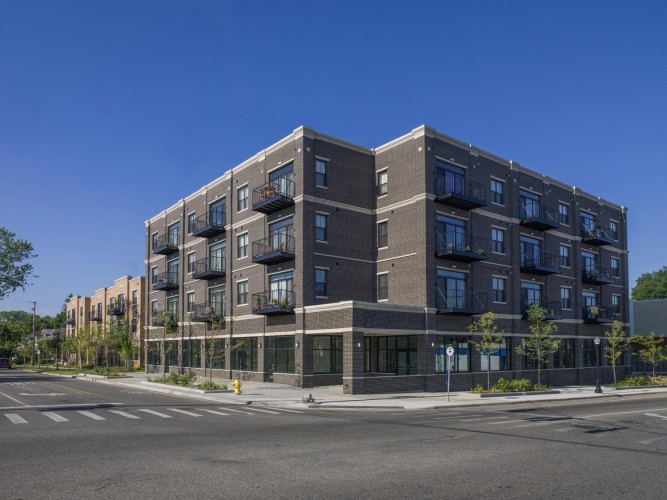 Fulton Square in Grand Rapids, MI - Building Photo