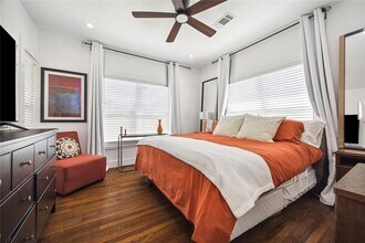 2214 Alabama St in Houston, TX - Building Photo - Building Photo