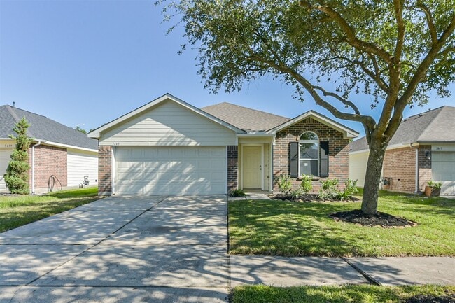 7443 Ida Wells Forest Dr in Houston, TX - Building Photo - Building Photo
