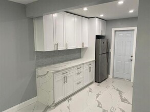 1023 SW 15th Terrace in Fort Lauderdale, FL - Building Photo - Building Photo