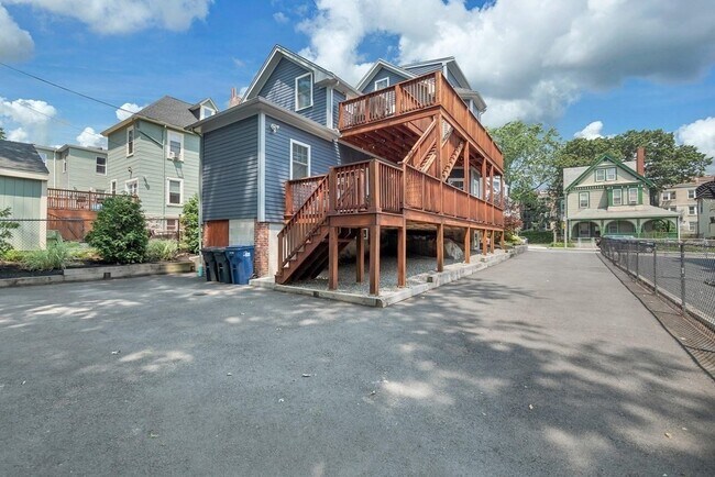 16 Wyoming St in Boston, MA - Building Photo - Building Photo